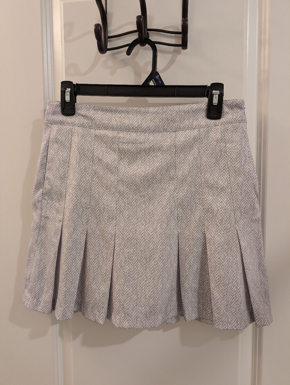 Lady Hagen Gray and White Pleated Skort